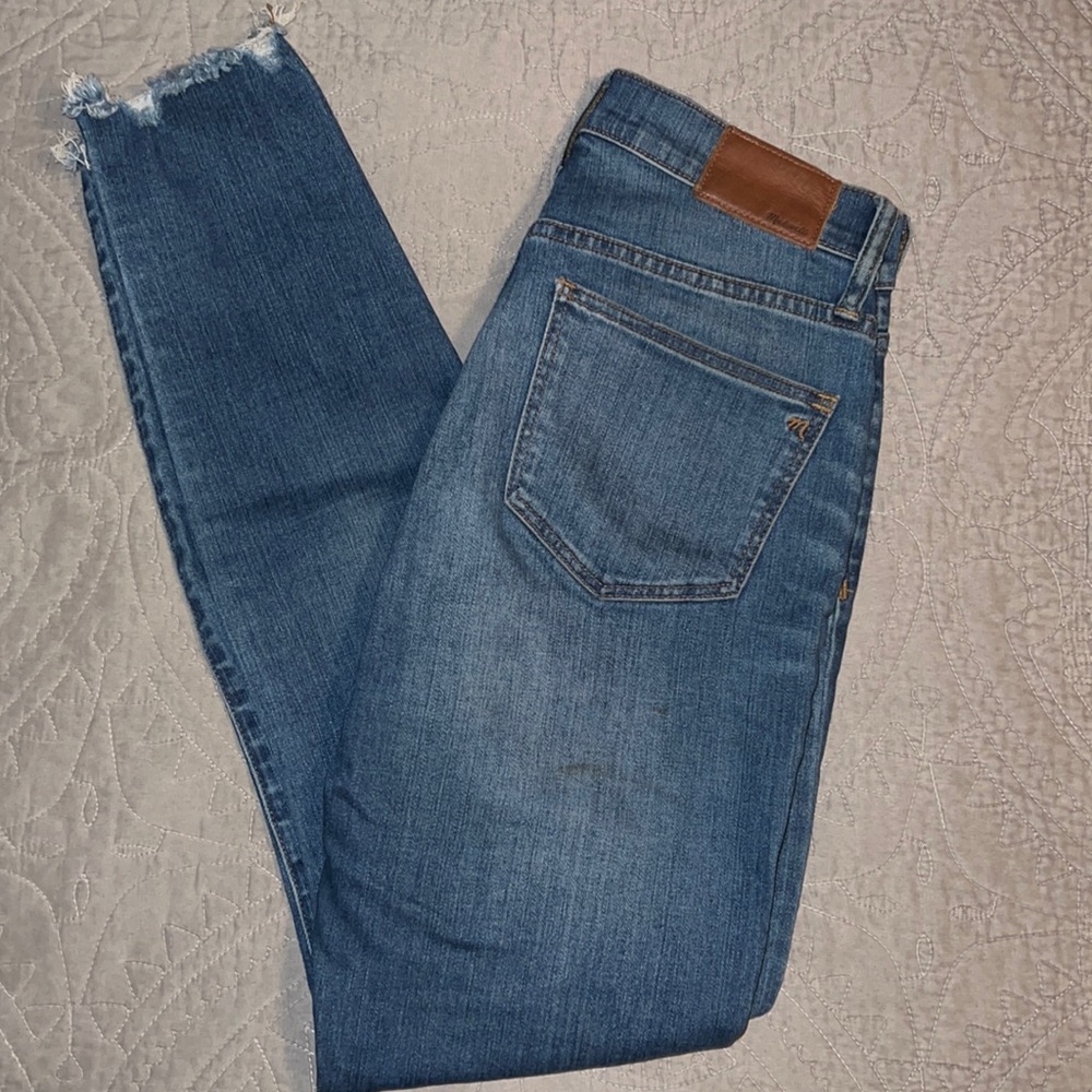 Madewell 9” High-Rise Skinny Jean. Size 27.
